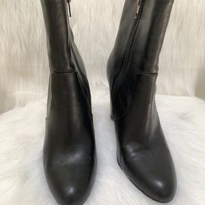 STEVE MADDEN ALL LEATHER BOOTIE 7.5 BLACK NEW